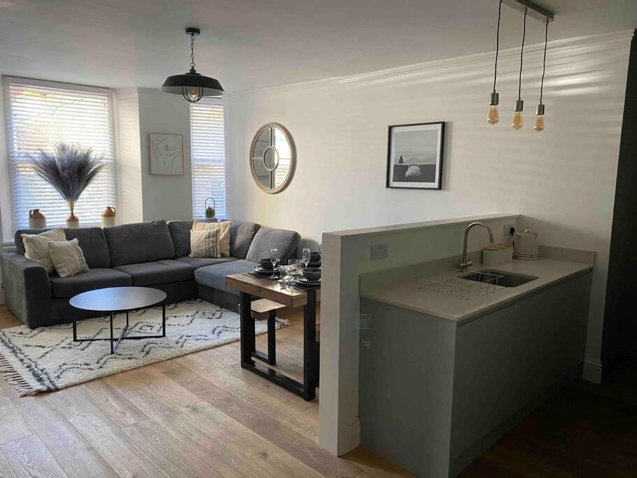 Charming Barbican/hoe Parking,courtyard! Apartment Plymouth